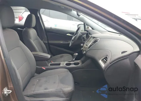 2019 Chevrolet Cruze Ls z USA, uszkodzony, nr VIN 3G1BC6SM5KS613559